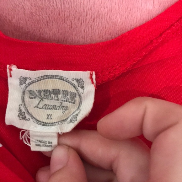 Red tank - Picture 2 of 3